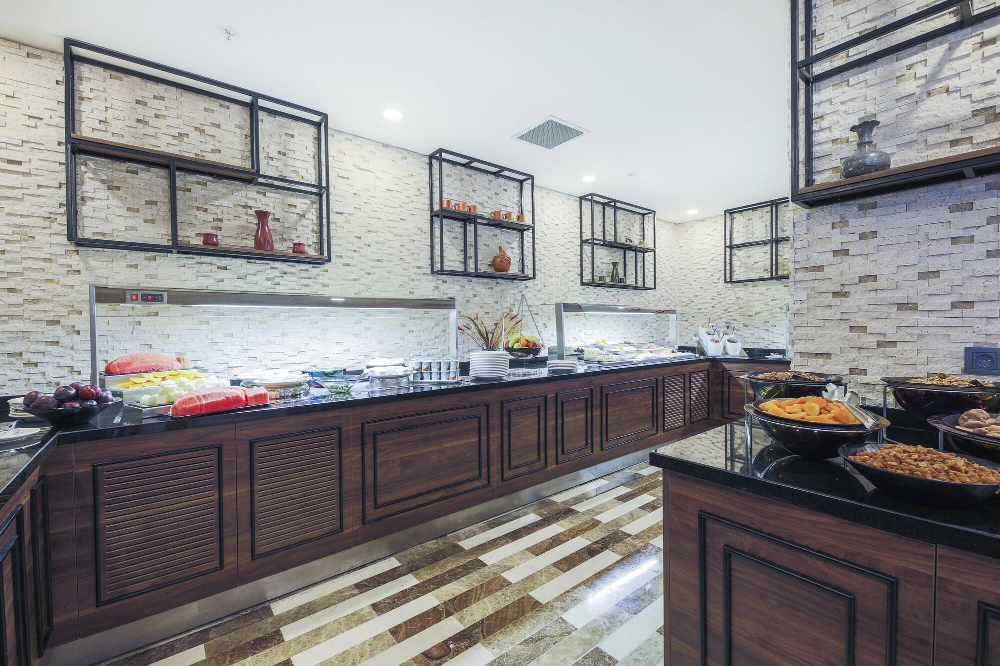 Noax Hotel Μερσίνη Εξωτερικό φωτογραφία
