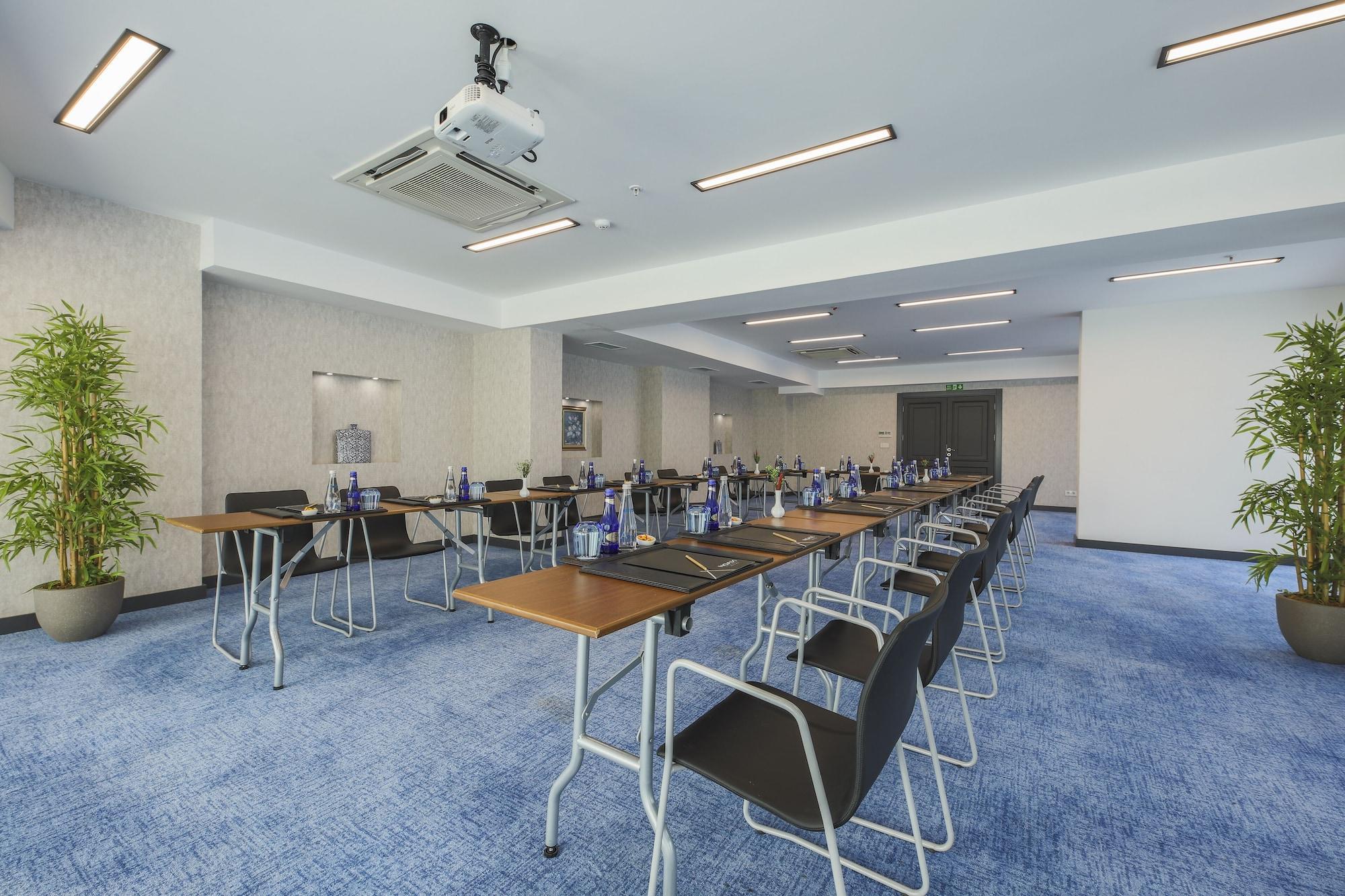 Noax Hotel Μερσίνη Εξωτερικό φωτογραφία