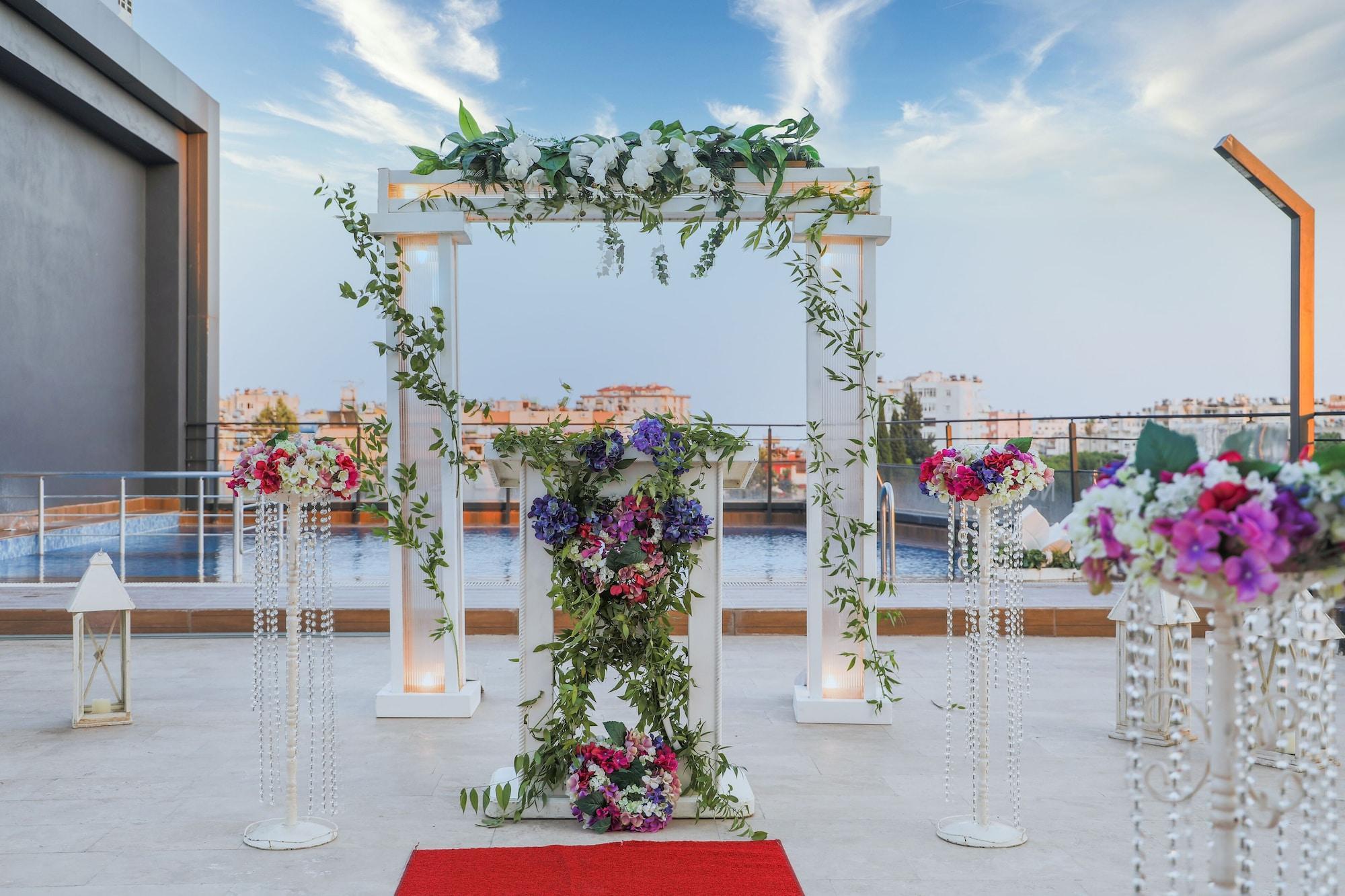 Noax Hotel Μερσίνη Εξωτερικό φωτογραφία